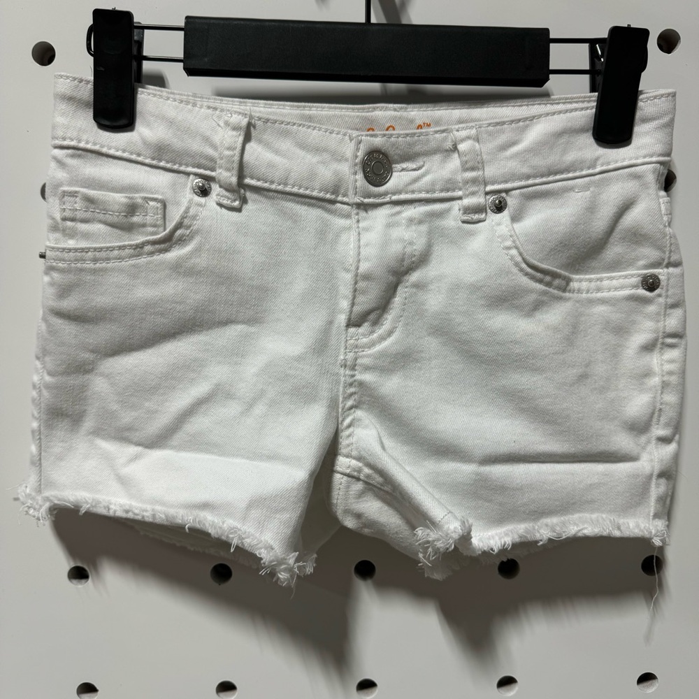 Cat and Jack shorts white size 7/8